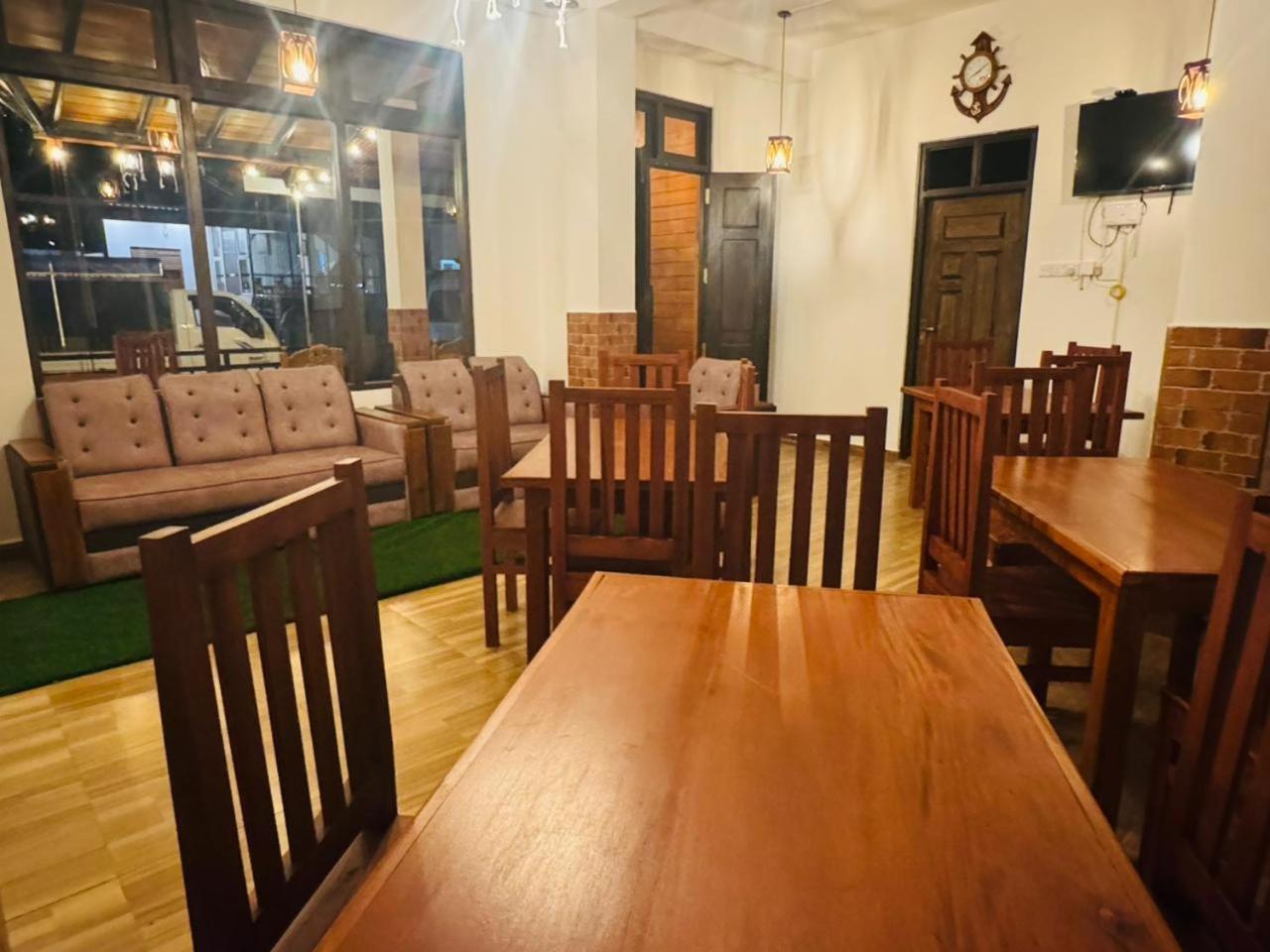 纳拉坦尼亚 Sun Mount Adams Peak酒店 外观 照片