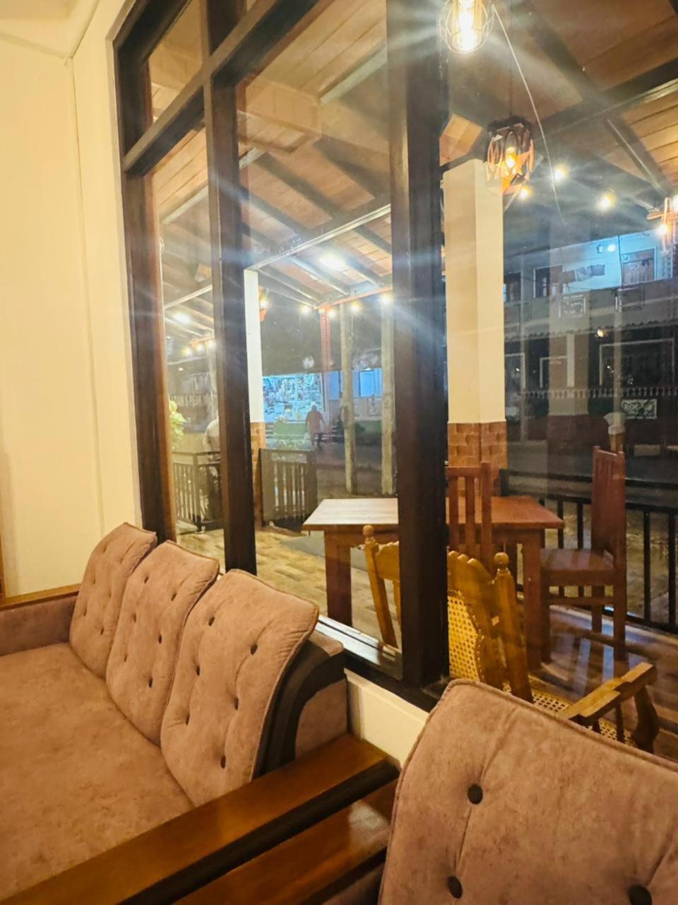 纳拉坦尼亚 Sun Mount Adams Peak酒店 外观 照片